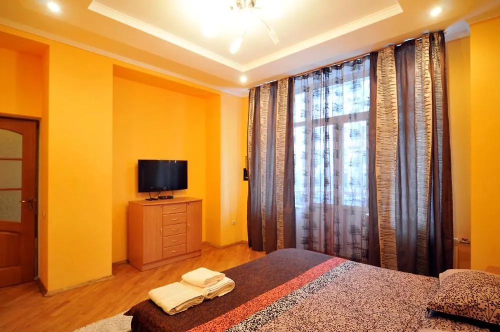 Квартира На Золотых Воротах, Центр Kyiv Apartment
